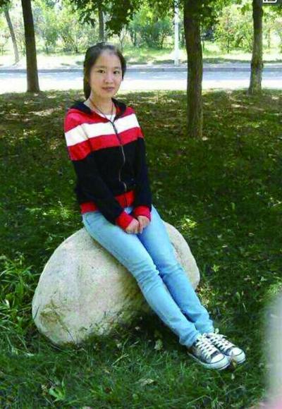 女大学生独自旅游,已和家人失联近20天女大学生独自旅游失联近20天，背后的故事与警示